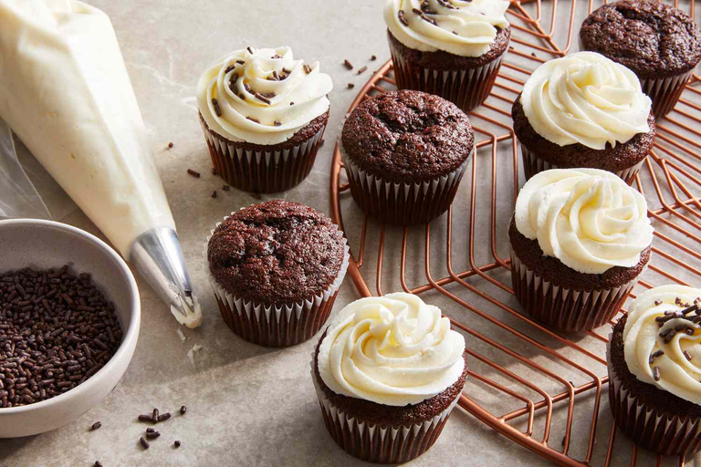 Quick Dessert Recipes: Easy Sweet Treats You Can Make Fast